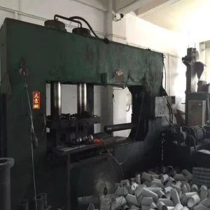 Extruder for butt weld pipe fittings-7 1 Extruder for butt weld pipe fittings 7