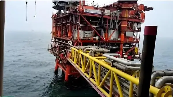 The Welding of Duplex Stainless Steel Pipe in Offshore Platform 2 Duplex Stainless Steel Pipes in Offshore Platform